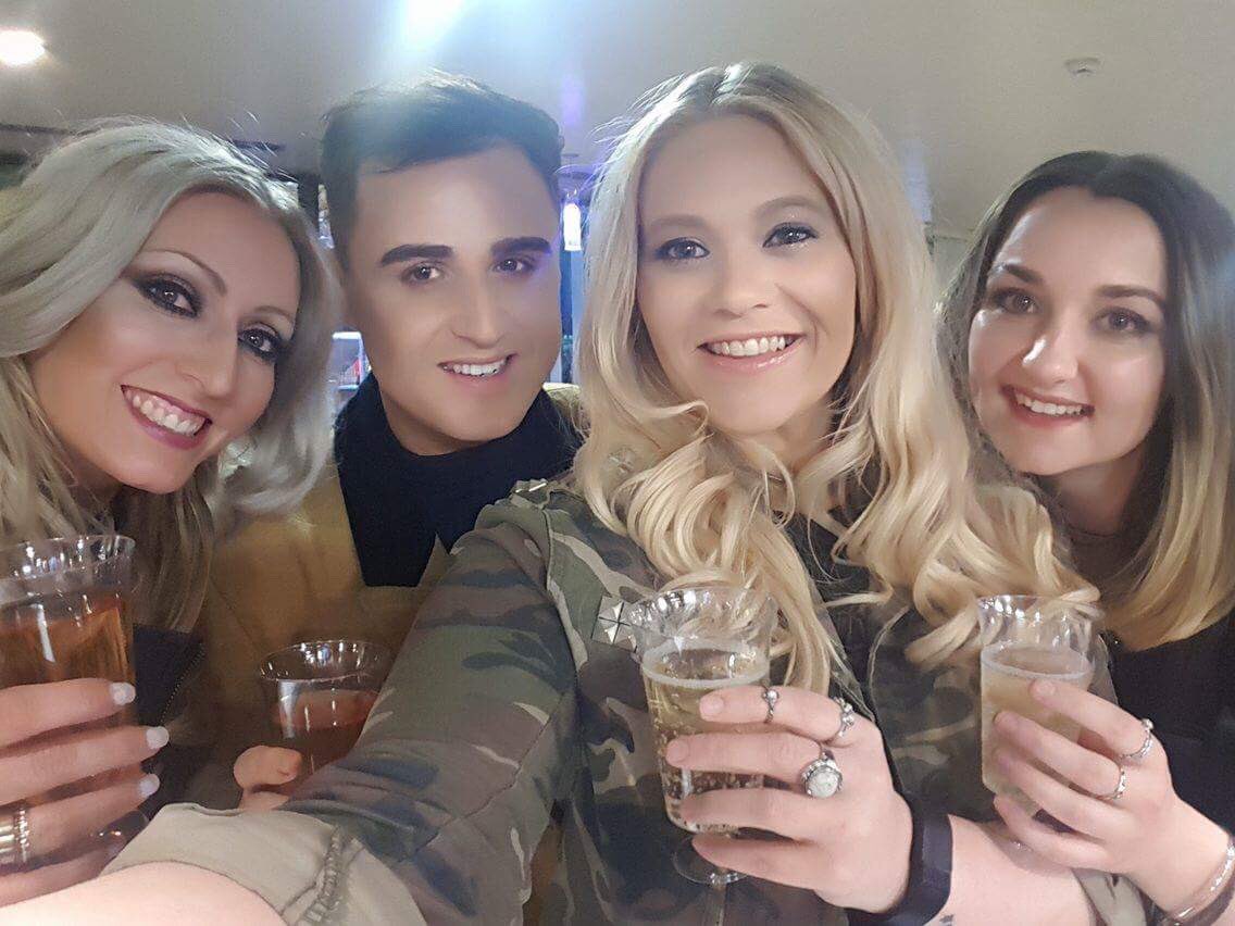KellyScottRadio's tweet photo. Love how @ashlowes camera made us look like we belong in @MadameTussauds 😂😂😂#Waxworks #FilterFilterFilter @MichaelSimpson7  @Ellen_Lawton https://t.co/aFjRVFsxjA
