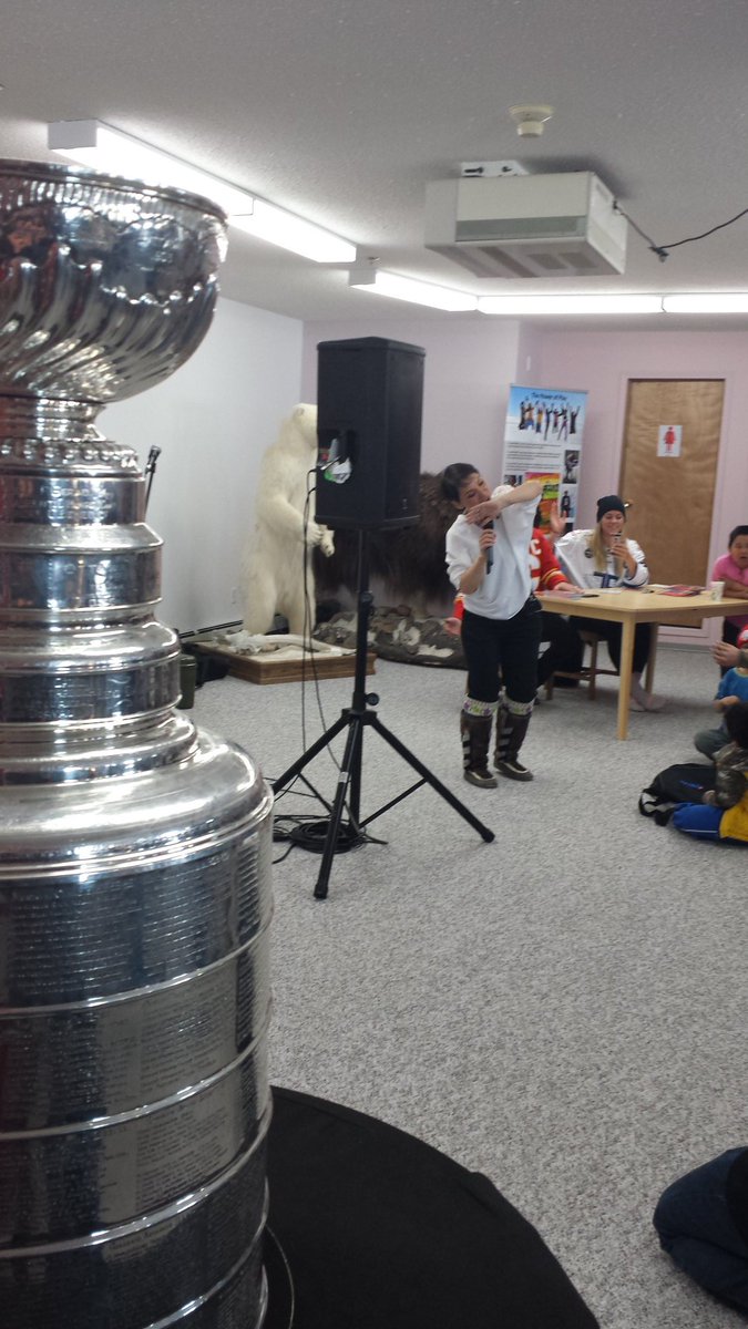 keeperofthecup's tweet image. Great event in the Arctic in Resolute Bay with #stanleycup #SusanAglukark, Lanny McDonald &amp;amp; @natspooner5 #pnarctictour @NHL @HockeyHallFame