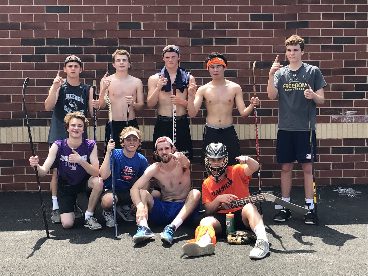 Eaglefloorpuck's tweet photo. Day 1 winnerzzz https://t.co/X7iqY7tBNy