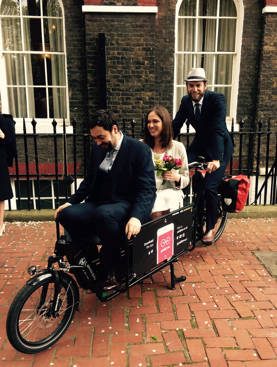 Steady Eddie &amp; Beth on 1st marital journey c/o <a href="/Knowlesy83/">Ben Knowles</a> <a href="/BikeTaxiLdn/">Biketaxi London</a> book ur speedy service <a href="/pedalmeapp/">Pedal Me</a> for memorable swift trips in LDN