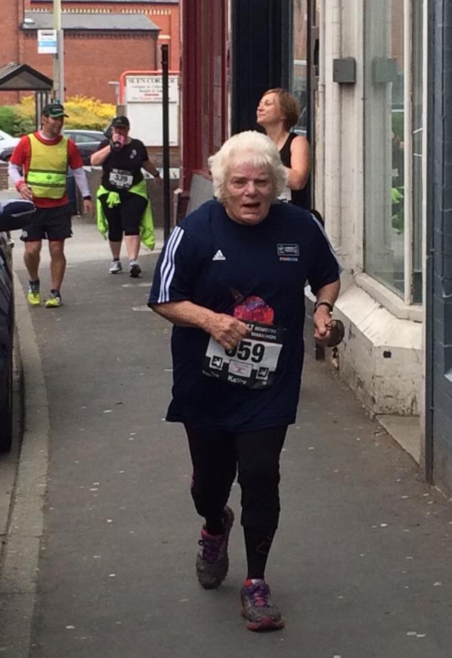 Is that <a href="/MattUpston/">Matt Upston</a> supporting our fabulous Kathy Ling at <a href="/Oswestryhalf/">Oswestry Half</a> <a href="/UKRunChat/">UKRunChat</a>