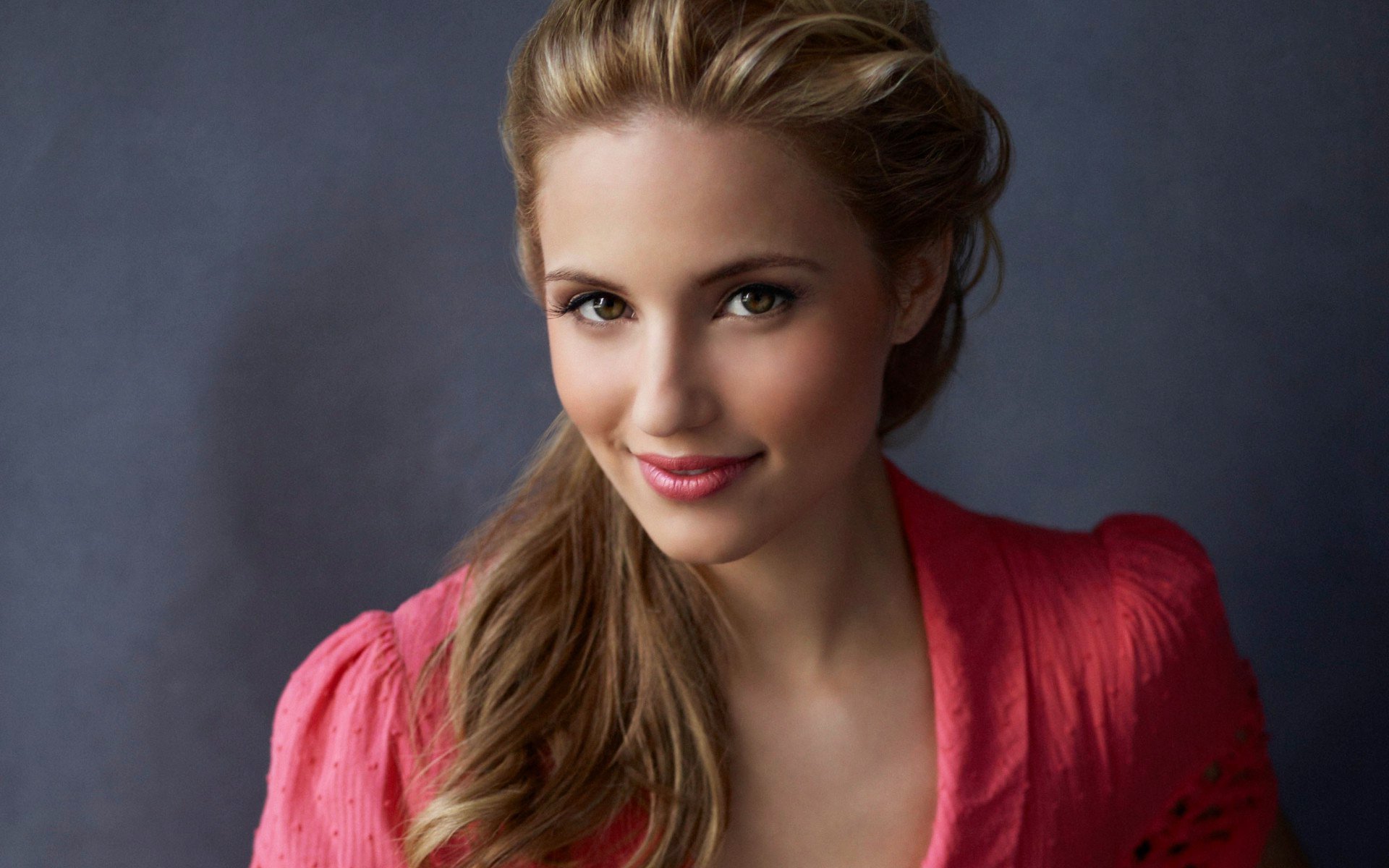 Happy Birthday to Dianna Agron who turns 31 today! 