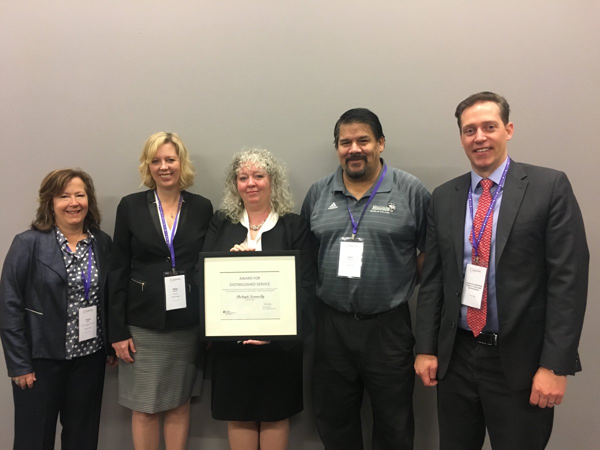 CICanGPOP's tweet image. Congrats to Shelagh Donnelly of @douglascollege on your #GPOP2017 Award for Distinguished Service! @CollegeCan