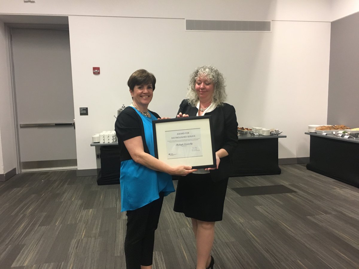 CICanGPOP's tweet image. Congrats to Shelagh Donnelly of @douglascollege on your #GPOP2017 Award for Distinguished Service! @CollegeCan