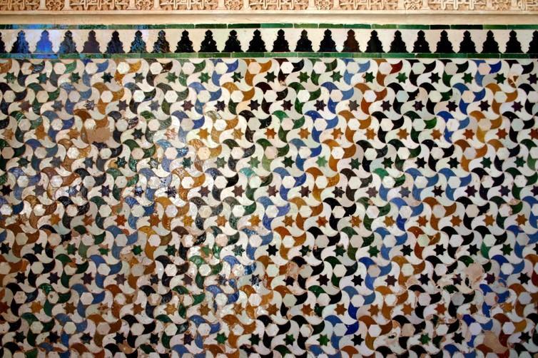 ConversationUS's tweet image. Did artists lead the way in mathematics? #Tessellation #IslamicGeometricPatterns bit.ly/2pIwa8w