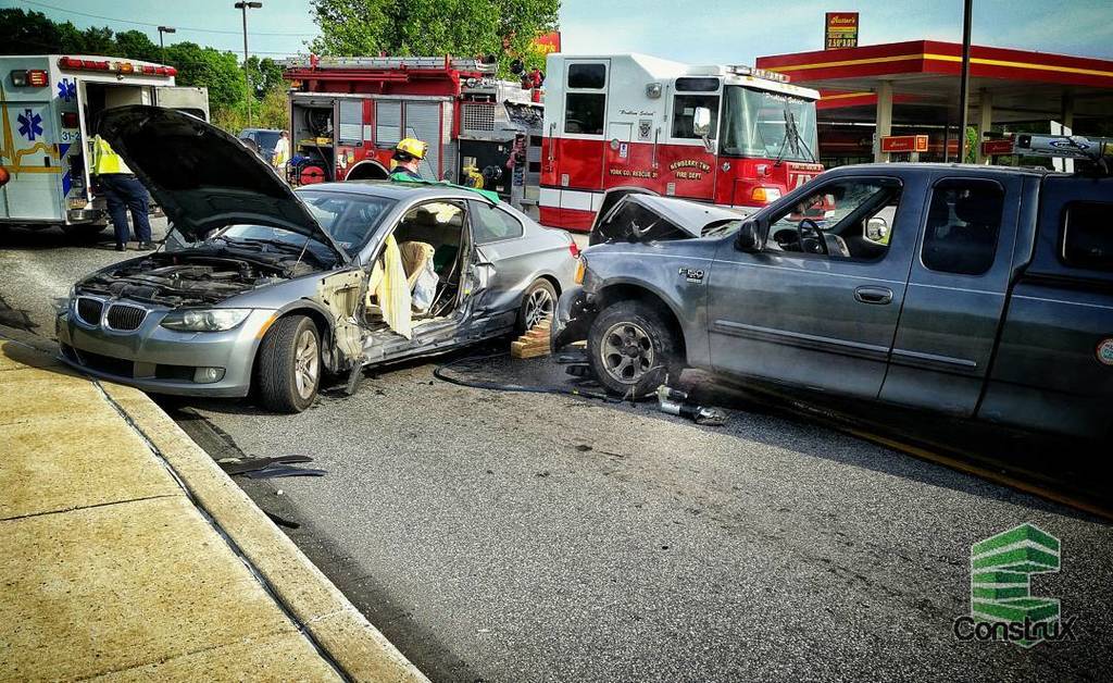 GoConstrux's tweet image. #UTurnsOnBlindBends #Stillillegal #ConstruxNeedsANewTruck #PleaseDriveCarefully @GoConstrux #IGers_Philly bit.ly/2pyka8y