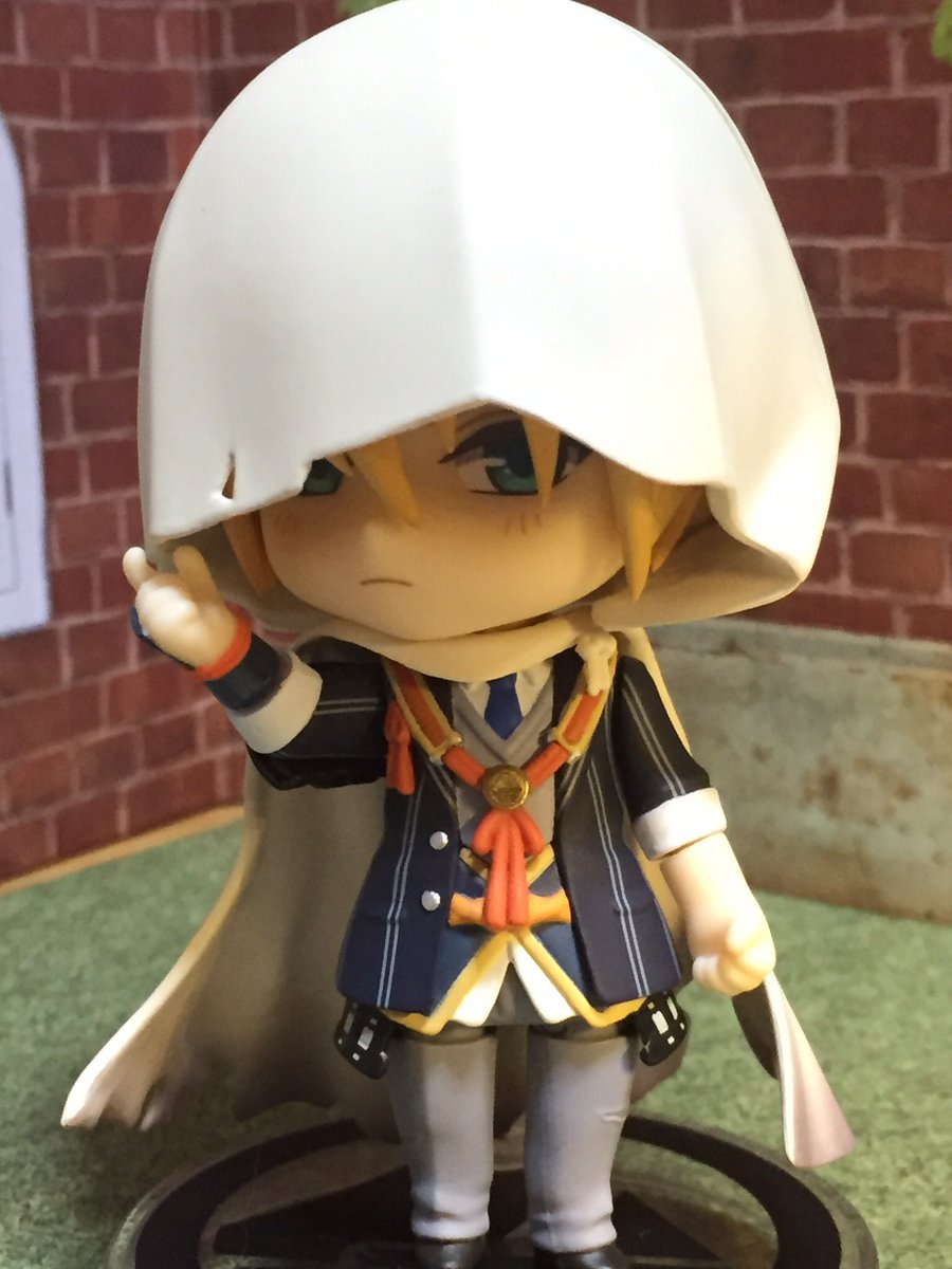 さすらい على تويتر 690山姥切国広 フード部分で顔に影が差すので綺麗なお顔を撮るのに苦戦する フードオフ姿も欲しかった ねんどろいど ねんどろ刀剣男士 うちのねんどろ