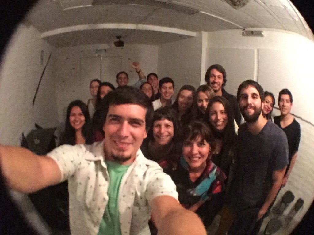 NatsCC's tweet photo. Hasta los domingos andamos full y la gente contentaza!!!#crac @microteatrolima @katiasalazarm  @DiegoLombardi https://t.co/iiIdJTTKHg