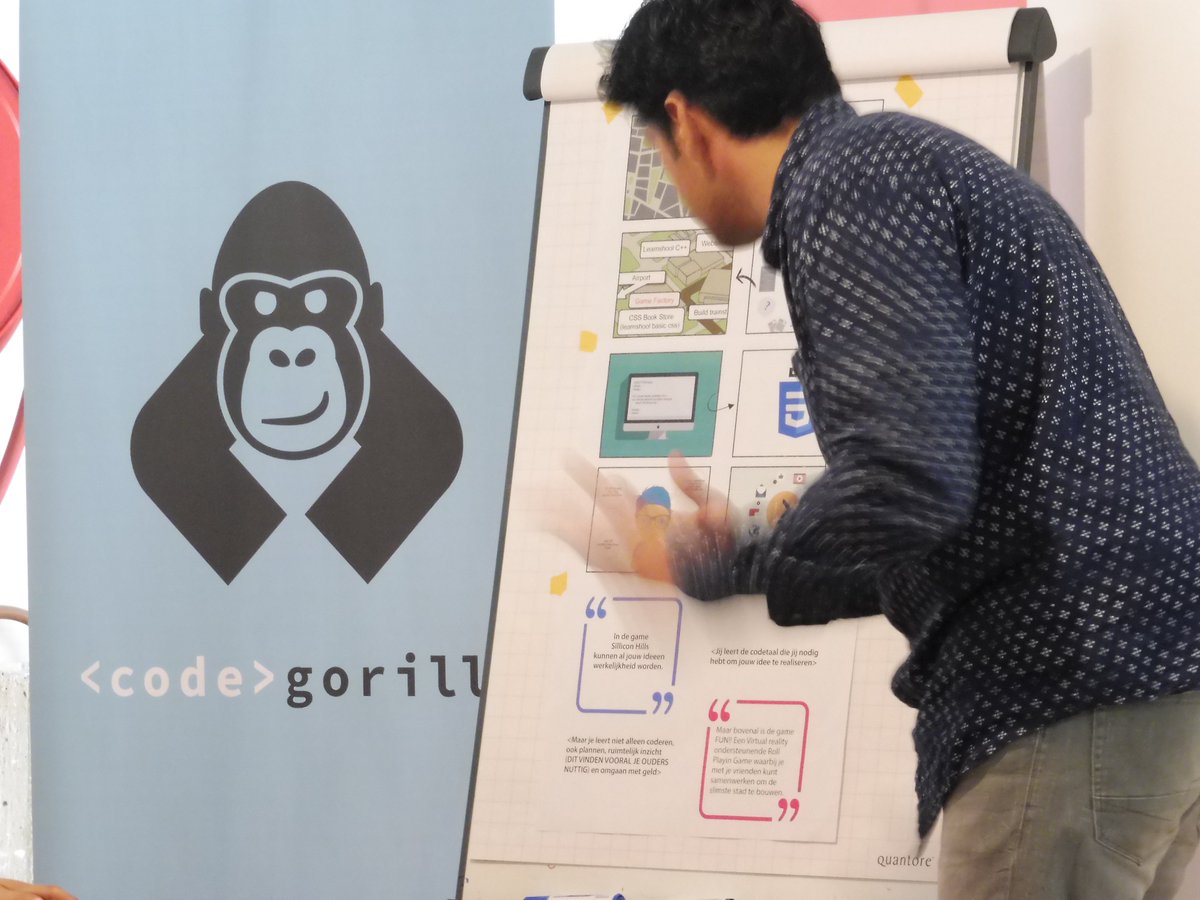 CodeGorillaNL's tweet image. What a weekend! Big thanks to our special guests and jury: the kids! 30-hour education Hackathon is a wrap! #VRcoding #WeCode #CodeGorilla