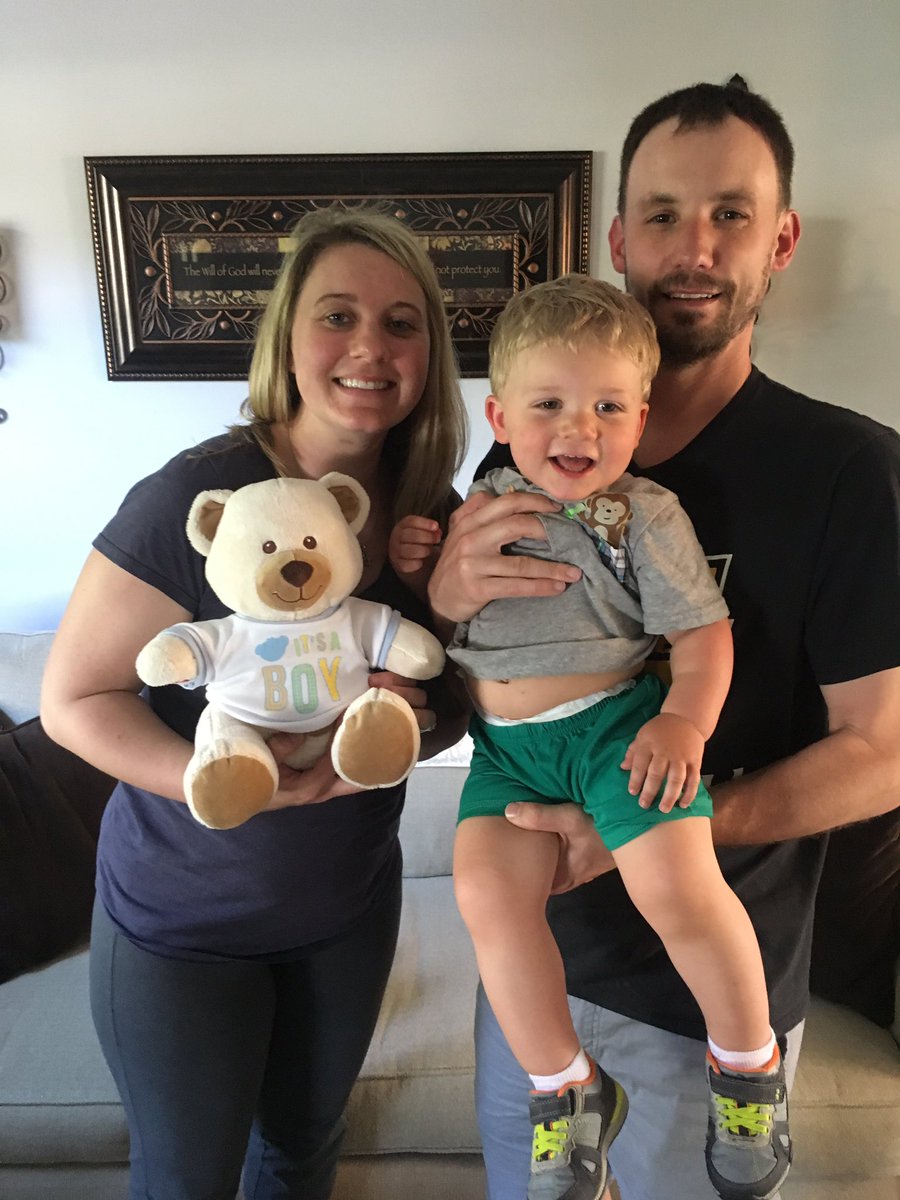 JAGMath204's tweet photo. It's official Camuso baby #2 is a boy!!! https://t.co/ADjdOYQ7aZ