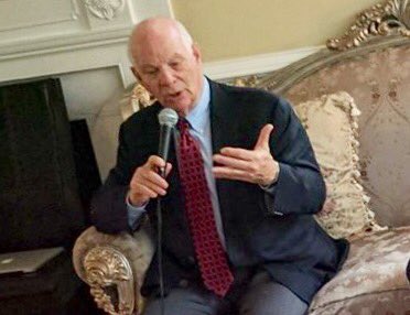 mijaved91's tweet photo. @PAKPAC Honored to have @SenatorCardin join the #AmericanPakistani community for a candid townhall event in PA. Thank you for joining us! https://t.co/ORW5CiARvF