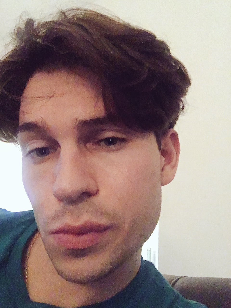 Joey Eson Twitter: "Need a hair cut. Curtains look Joey Eson Twitter: "Need a hair cut. Curtains look