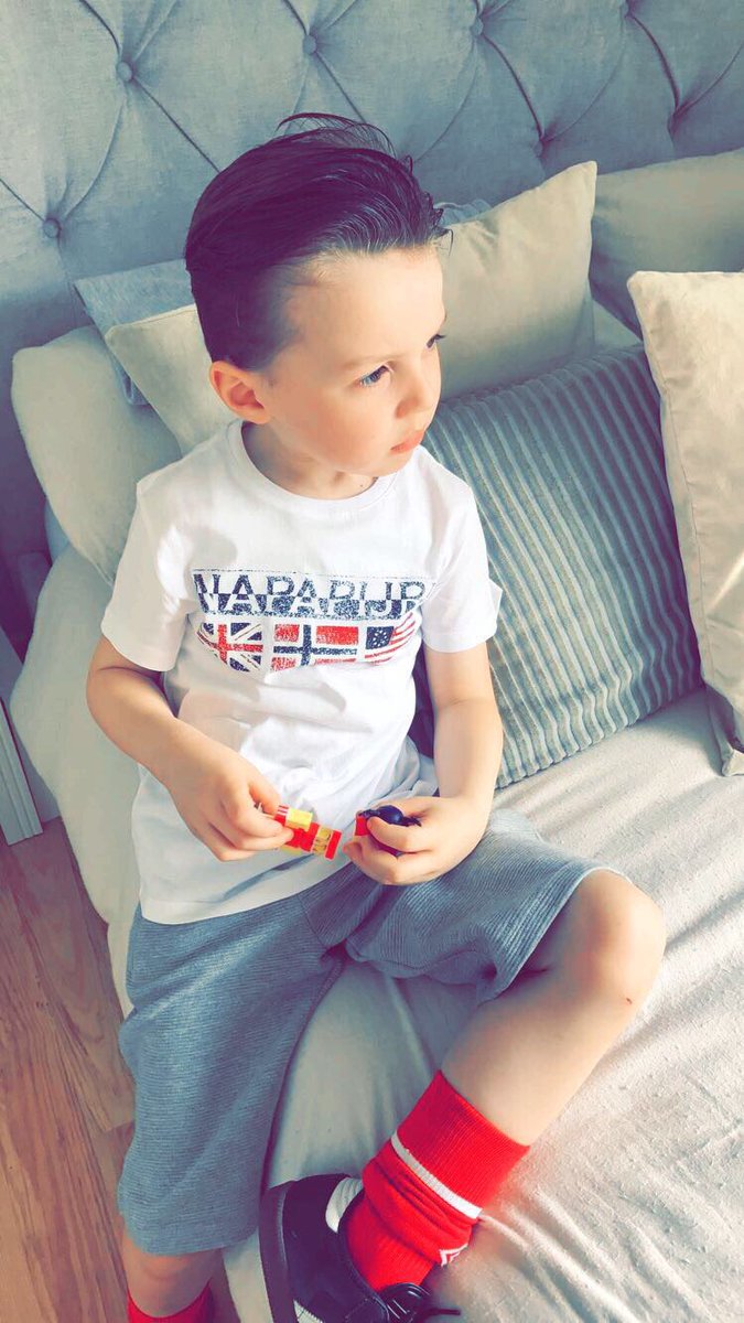 A <a href="/Napapijri/">Napapijri</a> model for sure. Bear you are so slick 👌🏻🇬🇧🇳🇴🇺🇸 #casualwear #fashion #brand #italian #VPCorporation #napapijri #articcircle