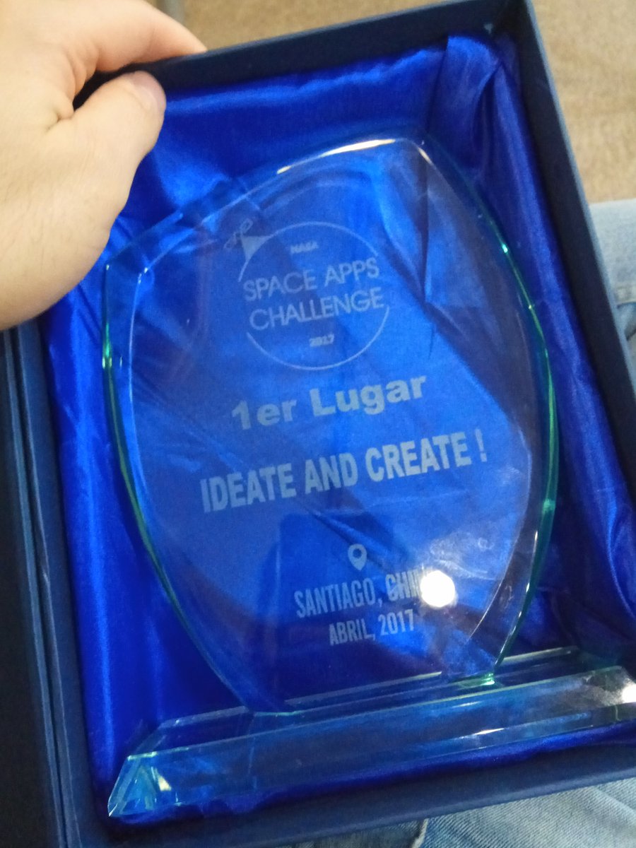 Dibestaround's tweet photo. Ganamos en la categoría, un gusto trabajar en equipo 😊😊 #spaceapps_cl @JazmineMF @cate_kt @B_Holloway_S @amandaibsen https://t.co/eoto4DwcWi