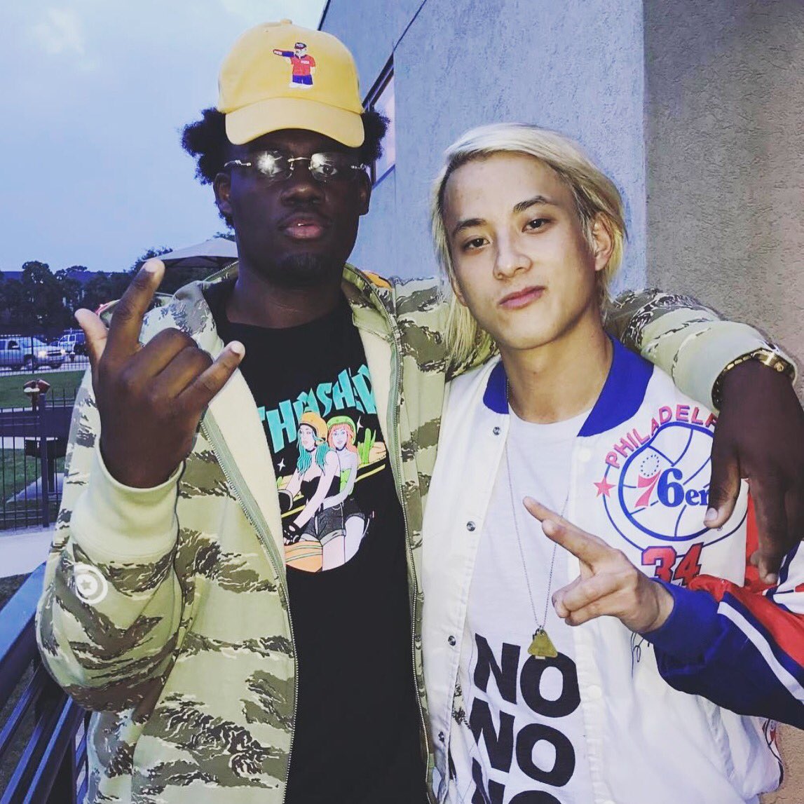 revfestAM's tweet image. Backstage at Rev Fest 🤘🏻🤘🏽🤘🏿