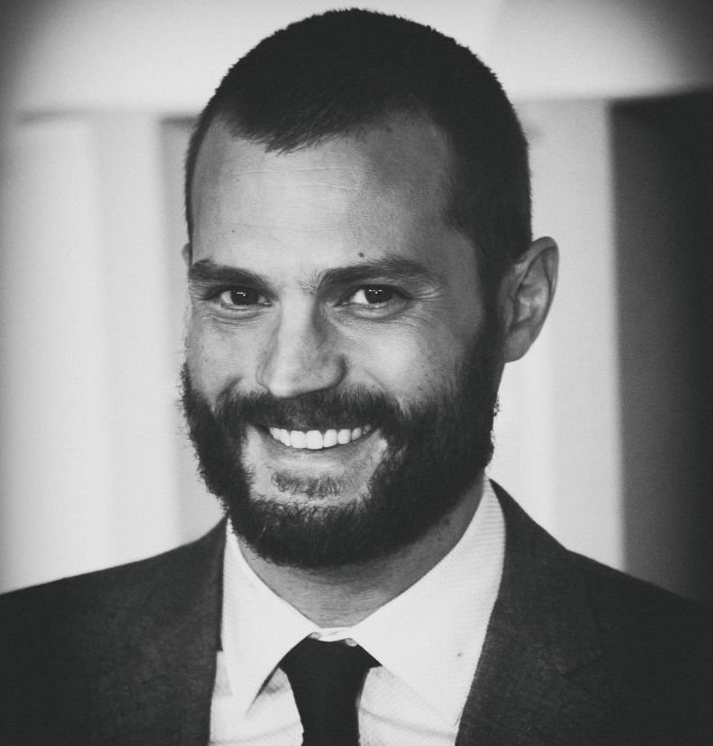 That smile... Happy birthday, Jamie Dornan! 