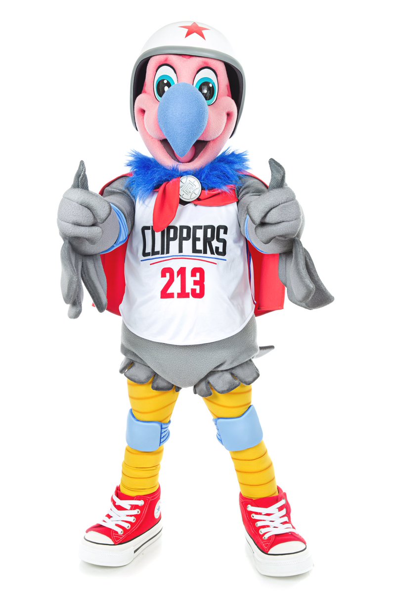 Peep the clippers mascot b...this mothafucka's legs look like the tunnels kids crawl thru at the McDonald's play place...FOH