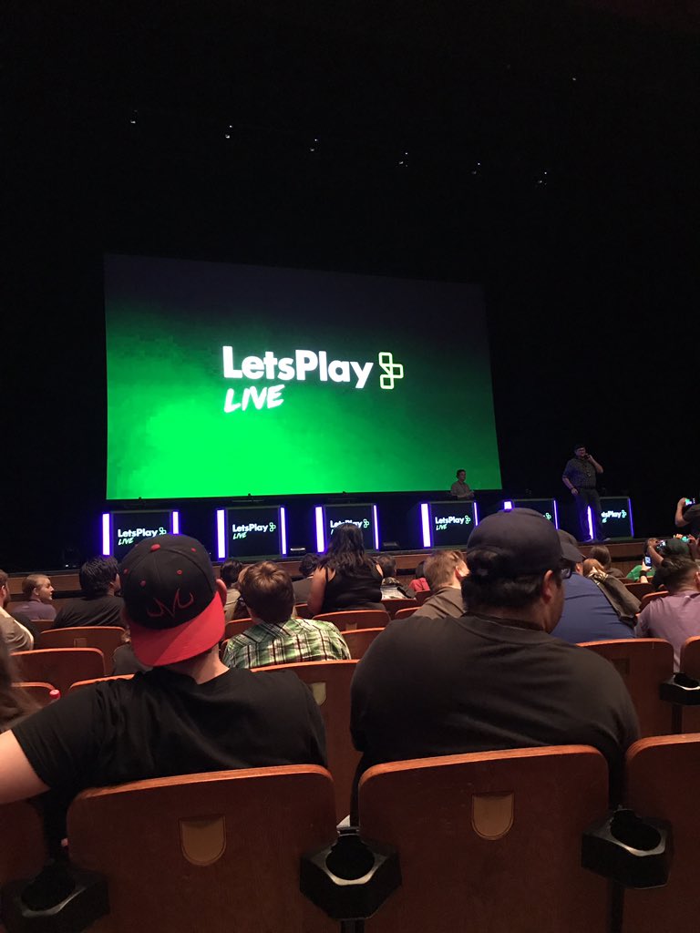 TheMetalLizard's tweet image. LETS PLAY FREAKING LIVE!!! @AchievementHunt