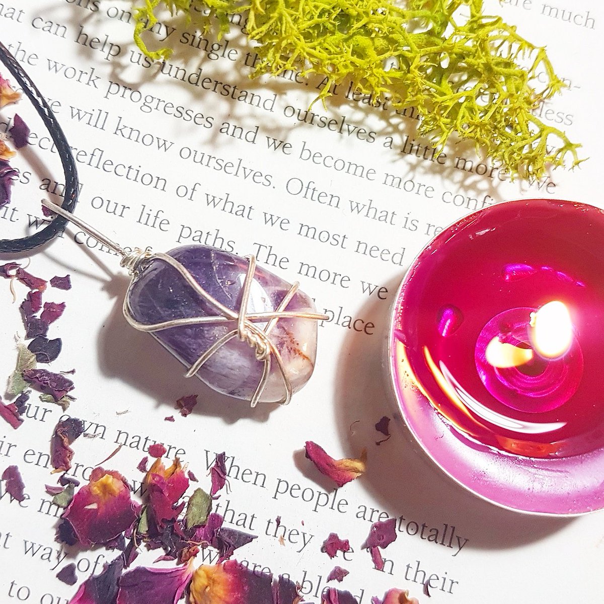 TheWildWWitch's tweet photo. Chevron Amethyst necklace
https://t.co/3OsKHLtMI1
https://t.co/vF8LYDC6XW
#amethystnecklace #amethyst #TWDA #protectioncrystal https://t.co/6te4bG1YVq