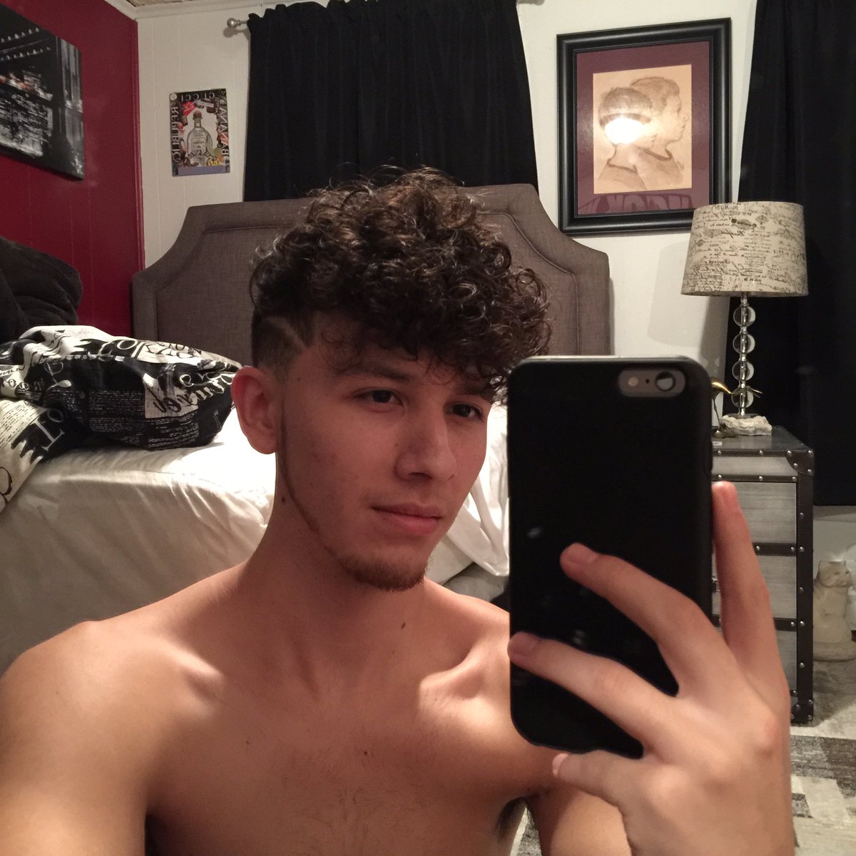 Brandon_Riojas's tweet image. #hispanicboysbreaktheinternet