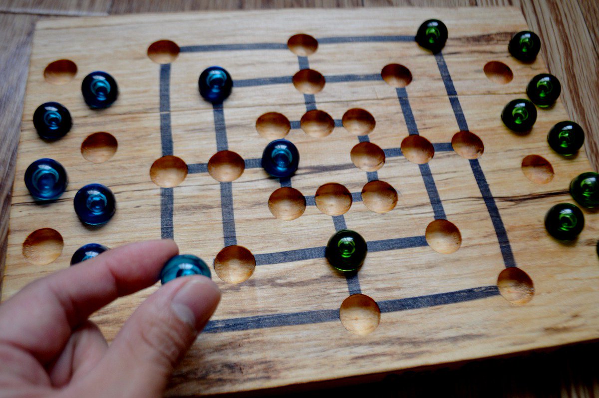 ビー玉と木のおもちゃアトリエマーブル Pa Twitter Nine Men S Morris ナイン メンズ モリス を製作しました シンプルですが 奥深い戦略性の高いゲームです 詳しくはブログをどうぞ T Co 6hqocemtdh アトリエマーブル ビー玉 ボードゲーム ビー玉と木のおもちゃアトリエマーブル Pa Twitter Nine Men S Morris ナイン メンズ モリス を製作しました シンプルですが 奥深い戦略性の高いゲームです 詳しくはブログをどうぞ T Co 6hqocemtdh アトリエマーブル ビー玉 ボードゲーム