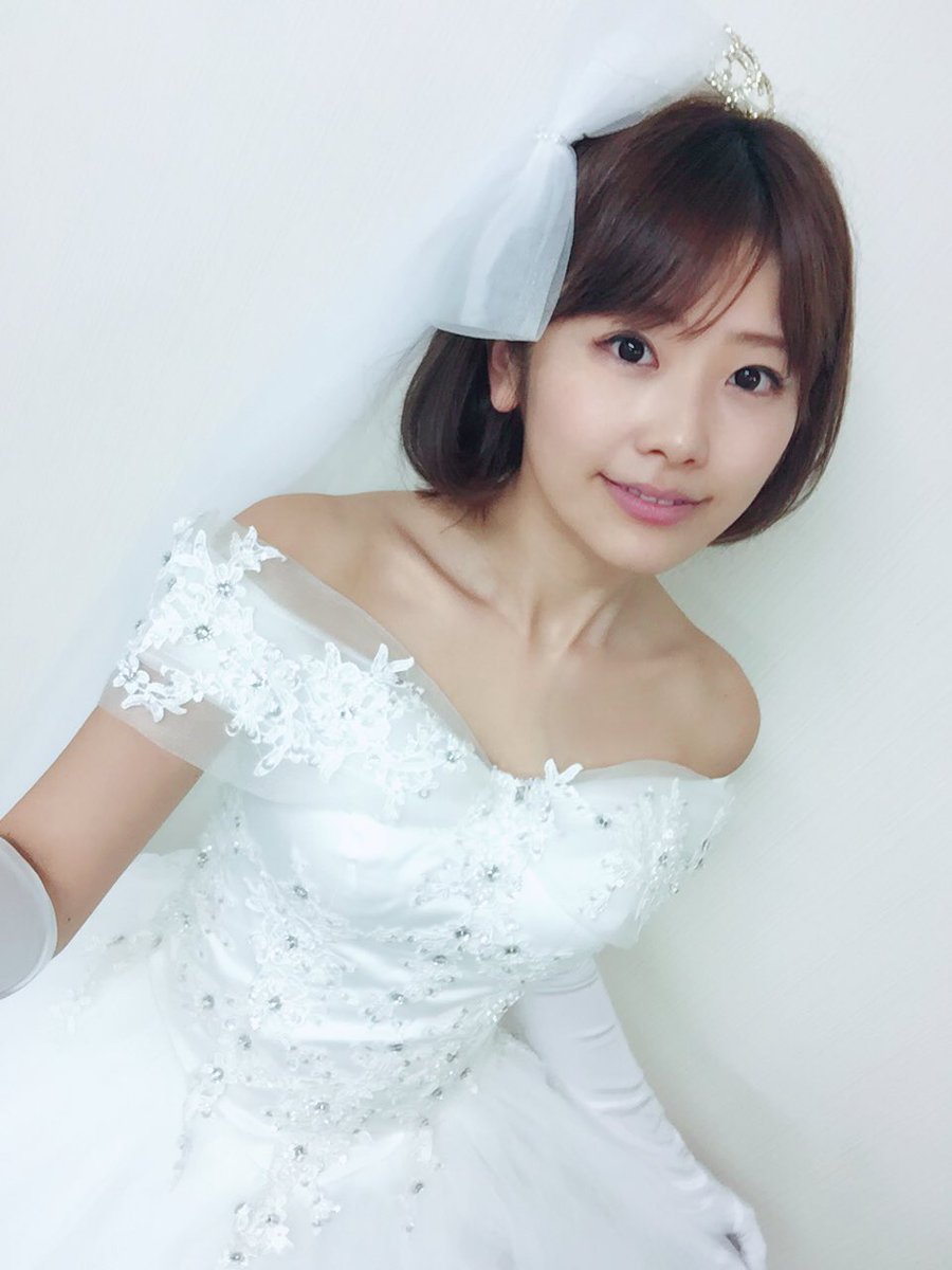 山下まみ まみみ Twitterissa 因みに会場でもいいましたが お仕事でウェディングドレスを着ると婚期が5年遅れると聞いたことがあります 1度目は情報番組のロケで 2度目は結婚式場のカタログで そして3度目は超会議で えっとつまり 15年伸びました どうりで 山下まみ まみみ Twitterissa 因みに会場でもいいましたが お仕事でウェディングドレスを着ると婚期が5年遅れると聞いたことがあります 1度目は情報番組のロケで 2度目は結婚式場のカタログで そして3度目は超会議で えっとつまり 15年伸びました どうりで