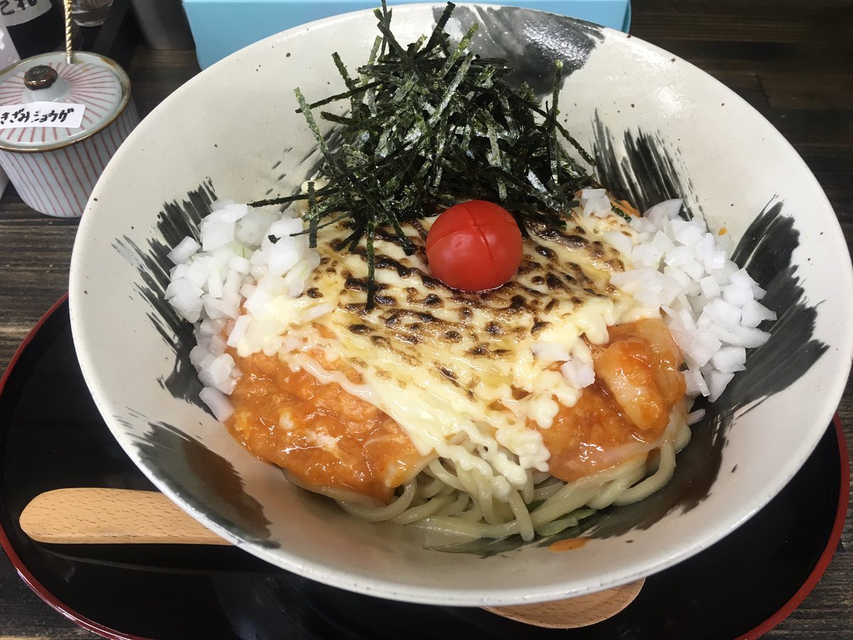 田口 Booやんさんで 卵のエビチリまぜそば あぶりチーズマヨネーズバージョン をいただきました プリッとしたエビに炙ったチーズにマヨネーズがエビチリソースと太麺に絡んで めっちゃ旨かった 〆のご飯も たまご豆腐がいい仕事していて美味しい 田口 Booやんさんで 卵のエビチリまぜそば あぶりチーズマヨネーズバージョン をいただきました プリッとしたエビに炙ったチーズにマヨネーズがエビチリソースと太麺に絡んで めっちゃ旨かった 〆のご飯も たまご豆腐がいい仕事していて美味しい