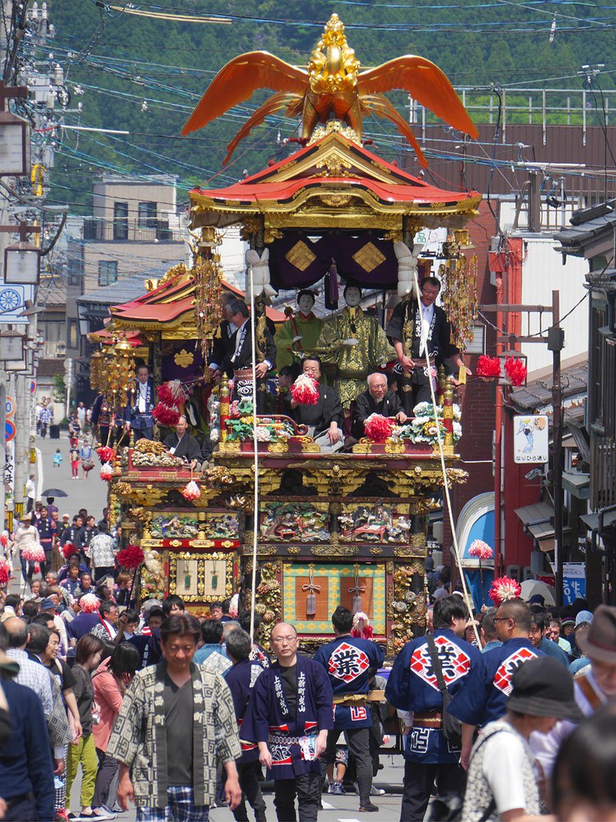 日本の曳山祭 على تويتر 八尾曳山祭 17年5月3日開催 例年同日 八ツ棟造屋根の曳山6台が巡行 夜は 曳山 全体を堤灯で飾り曳き廻します 富山県富山市八尾町 八幡宮 T Co 3wckzr39ha T Co L3iob T Co Juovitumeo