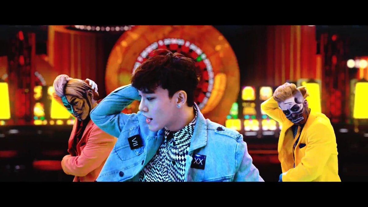 donutae_'s tweet photo. [VIDEO]  EXO-CBX 「Ka-CHING!」 MV (Short Ver.)
 https://t.co/QK8eoTIb5p by #baeklips__ via @c0nvey https://t.co/YK2q7SH2XO