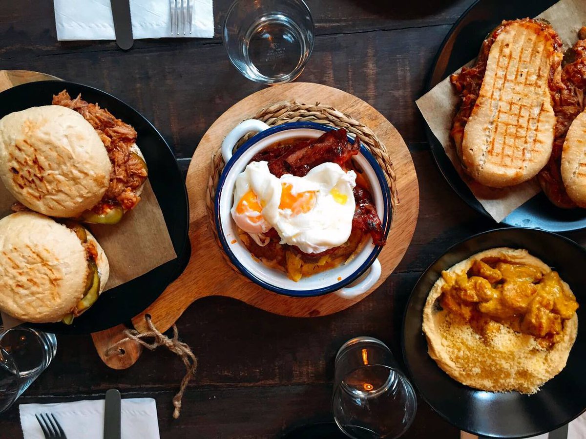 CNTravelerSpain's tweet photo. Dónde disfrutar de los mejores #brunch de #Valencia #FelizLunes https://t.co/ZQqLIwoCY4 https://t.co/xU3LxSxxaC