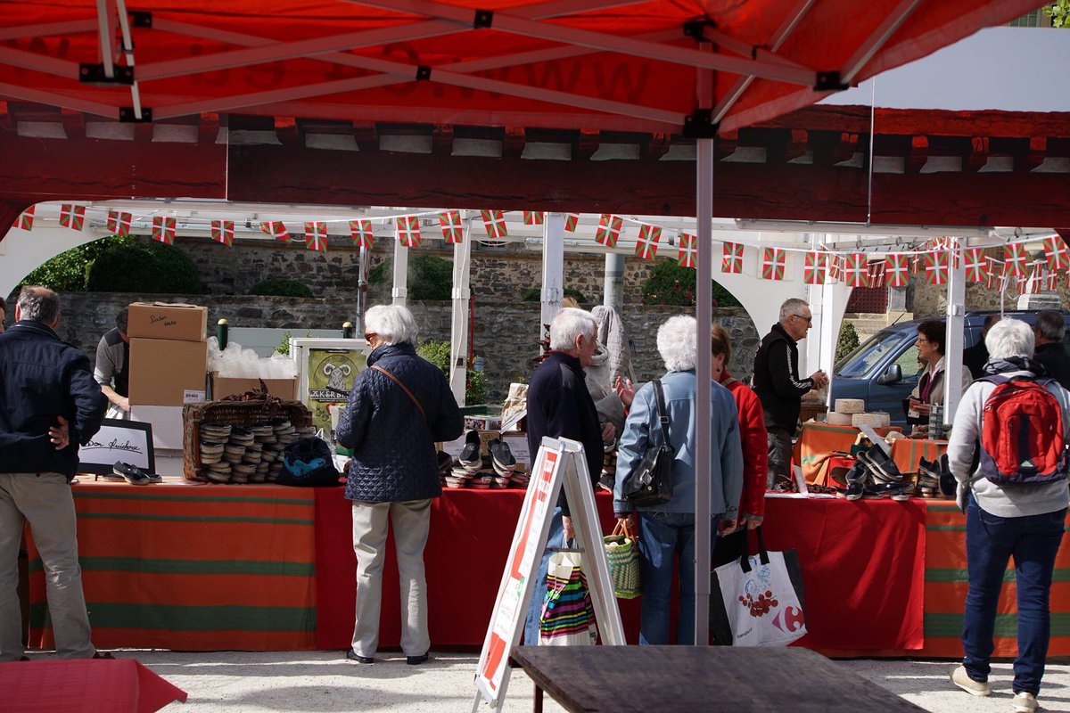 Les 3 Etché tweet media