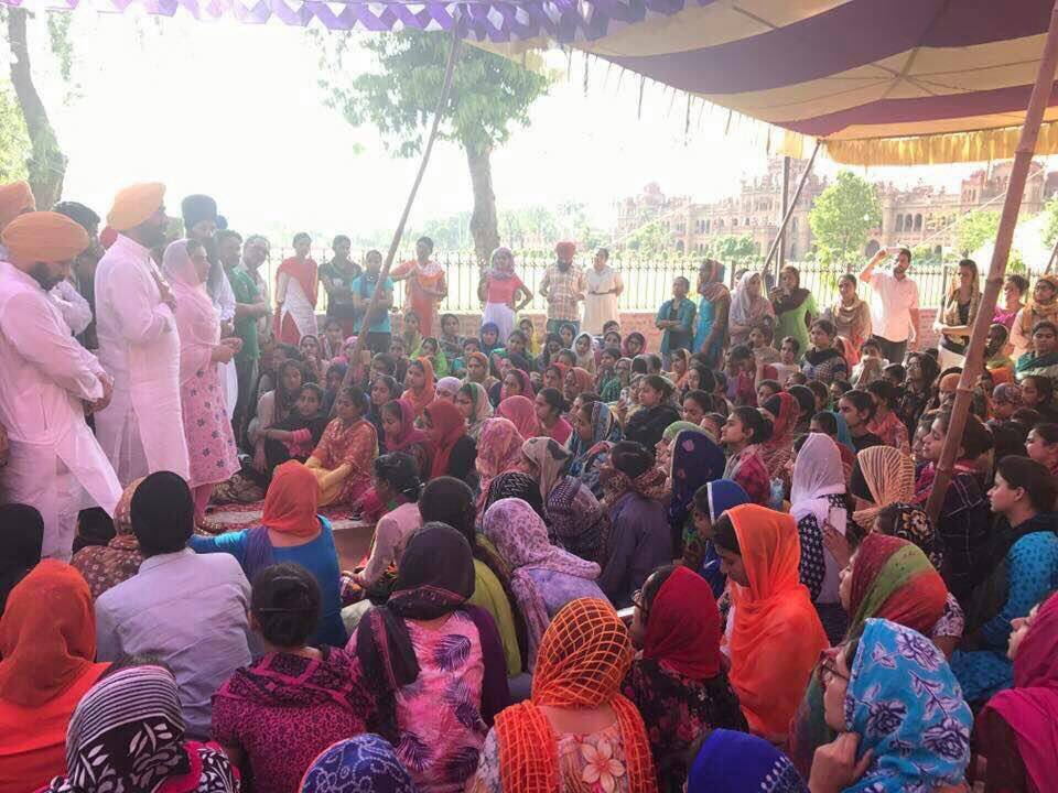 gk636779's tweet photo. #justiceforharpreetsingh 6thday of strike https://t.co/CTE4eU6CrX