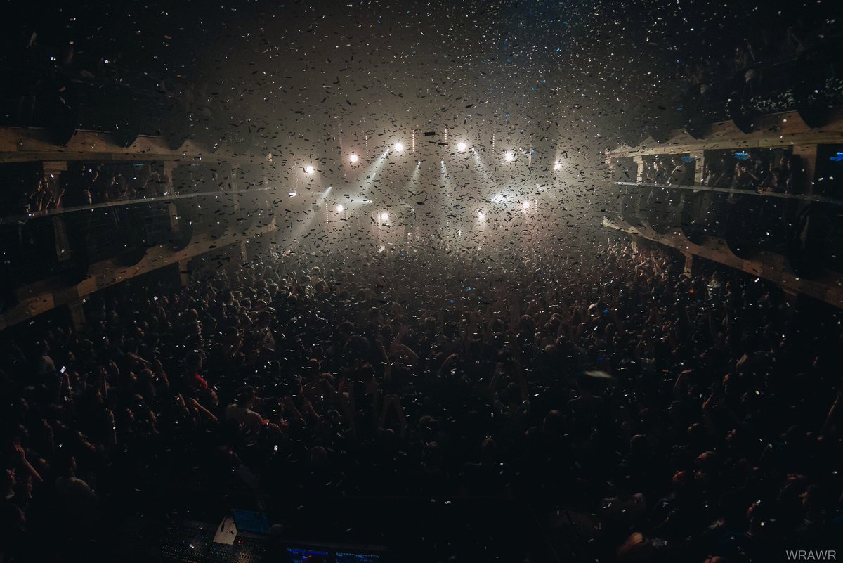 thehttrs's tweet image. Москва!