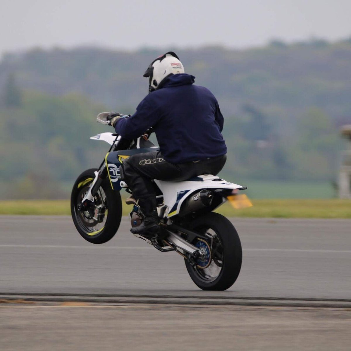Power wheelies are getting worse <a href="/lambchops1971/">Lamb Chop Rides</a> but you never got told off for this one...