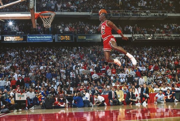 laNBAhabla's tweet image. &quot;No soy testigo de Jehova, ni un asesino de Hezbollah, pero salí a volar, sin alas, sin jetpack, ni Air Force One&quot; - AYAX