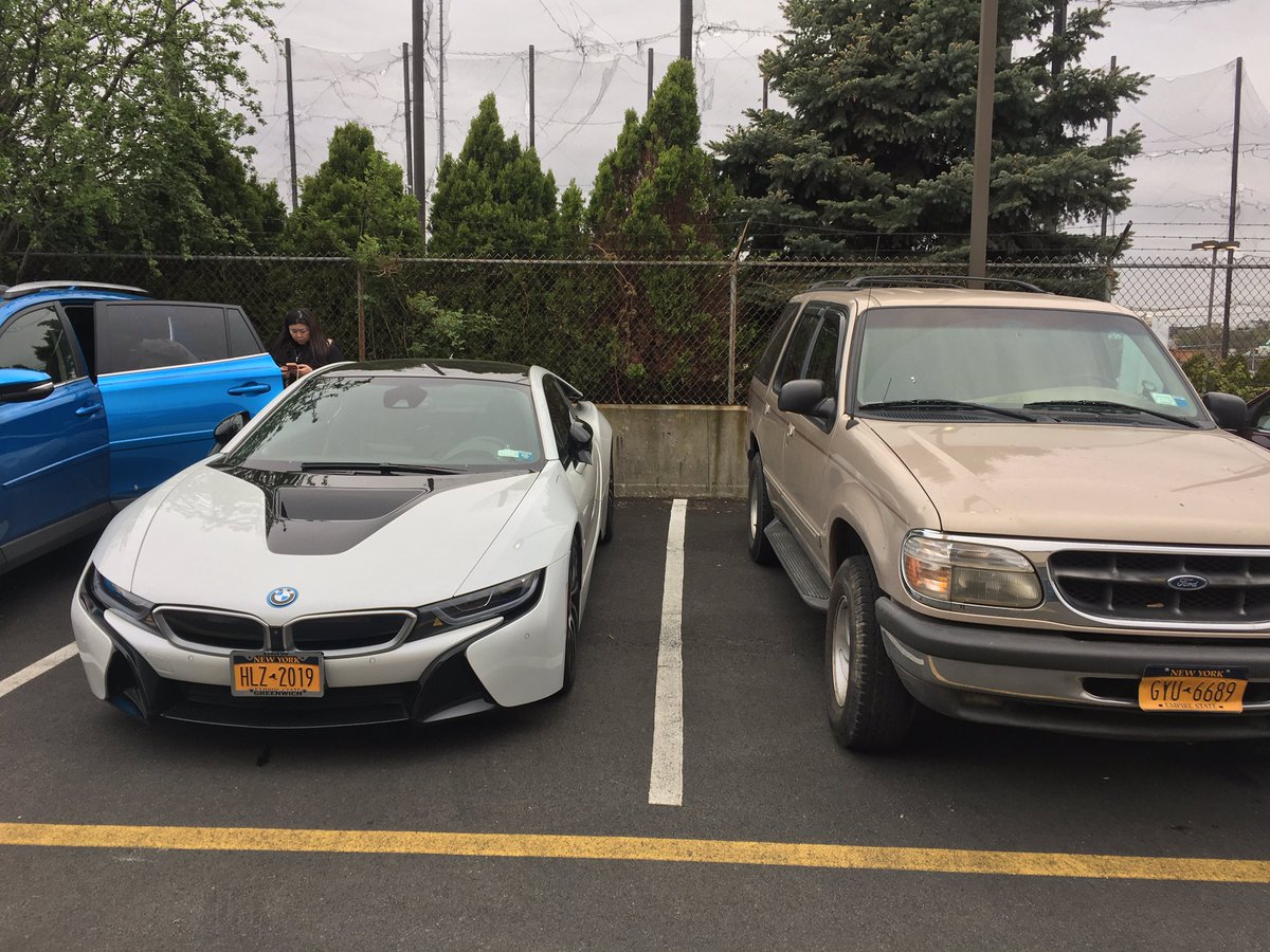 Tokio Kuniyoshi 昨日いきなり車のブレーキぶっ壊れてドナドナされるマイカー 横に停まってたクルマ との差w Bmwのi8の所有者は代の中国人でした バブルやのう Tokio Kuniyoshi 昨日いきなり車のブレーキぶっ壊れてドナドナされるマイカー 横に停まってたクルマ との差w Bmwのi8の所有者は代の中国人でした バブルやのう