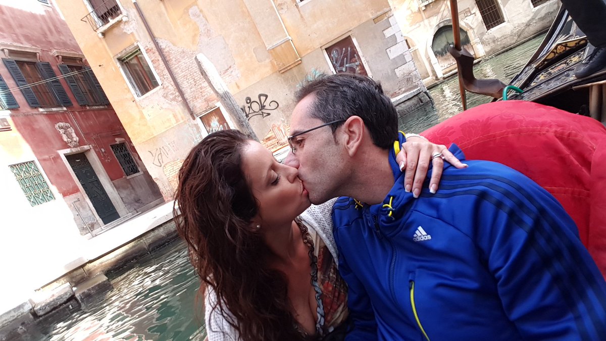 Paty_83DH's tweet photo. 7 meses de uno de los día más felices de nuestras vidas 👰🎩💍 @santijgonz  #1Octubre16 #Forever ❤ https://t.co/tY9mWCIfKT