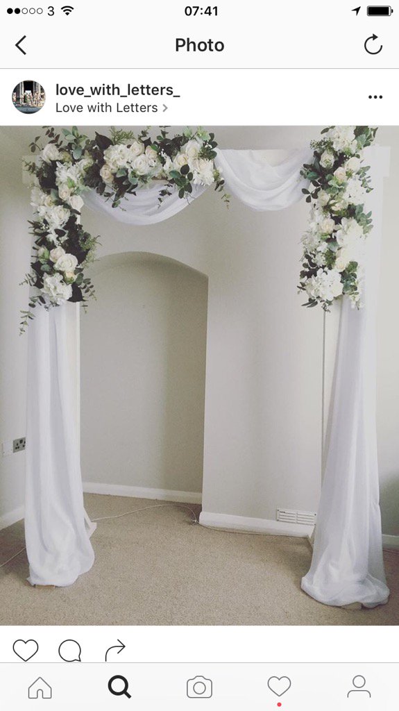 #weddingdaychat hi can we please retweet my lovely floral arch which is available to hire for brides of 2017/2018