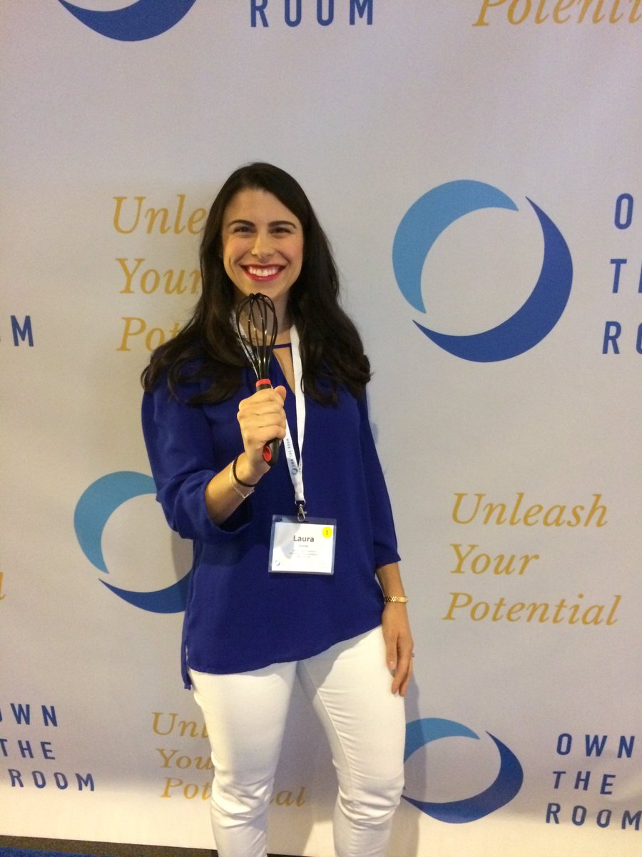 Laura Jones tweet media