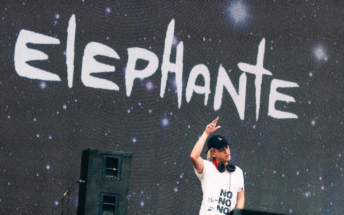 revfestAM's tweet image. Hands go up when the beat drops 🙌🏻