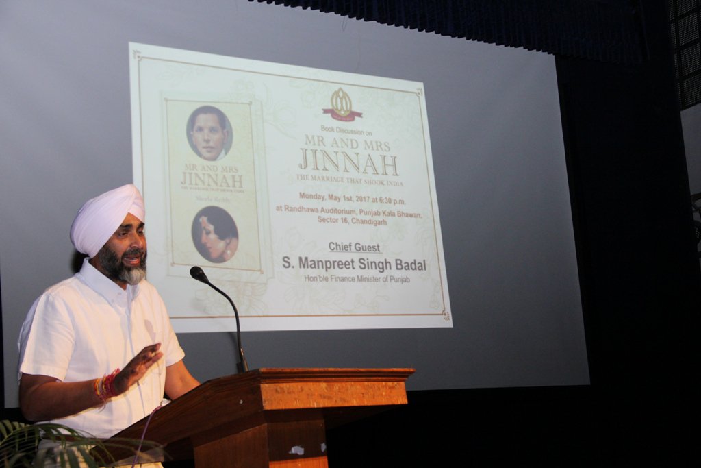 PbArtsCouncil's tweet photo. #book discussion on "Mr and Mrs Jinnah" The Marraige that shook #India at #PunjabKalaBhawan, #CHD https://t.co/8ksD5Vj6hR