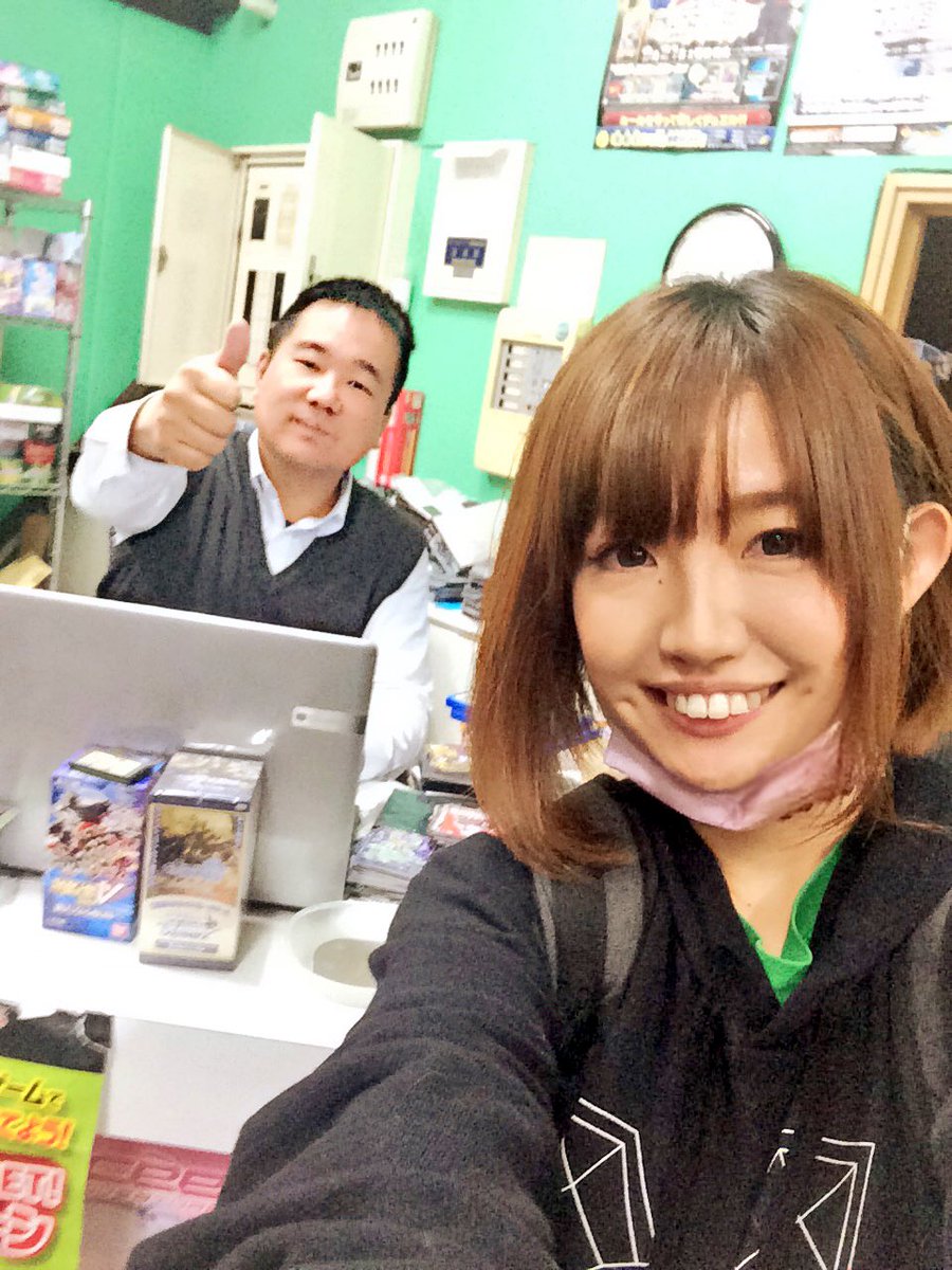 チョコブランカ 姫路といえばー 遊楽舎 一度行ってみたかったので ゲーセン帰りに寄って来ました 店長さん格ゲーも超お詳しかった まさか店長さんと格ゲー談議ができるとは 幸せ 店長さんありがとうございましたぁぁ 遊楽舎 では弟へ