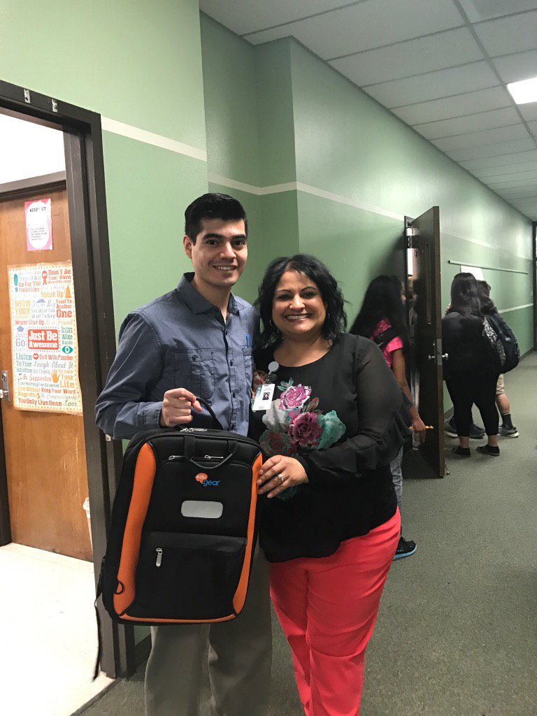 SimpCindy's tweet photo. Winner!Mr. Munoz!Way to go! #loboolympics17 #racing4thegold @lathanwalkerjh https://t.co/zeQMPAruBE
