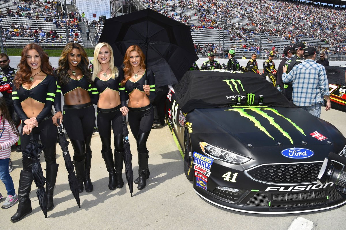 Nothing like kicking the week off right with #MonsterGirlMonday @NASCAR sty...