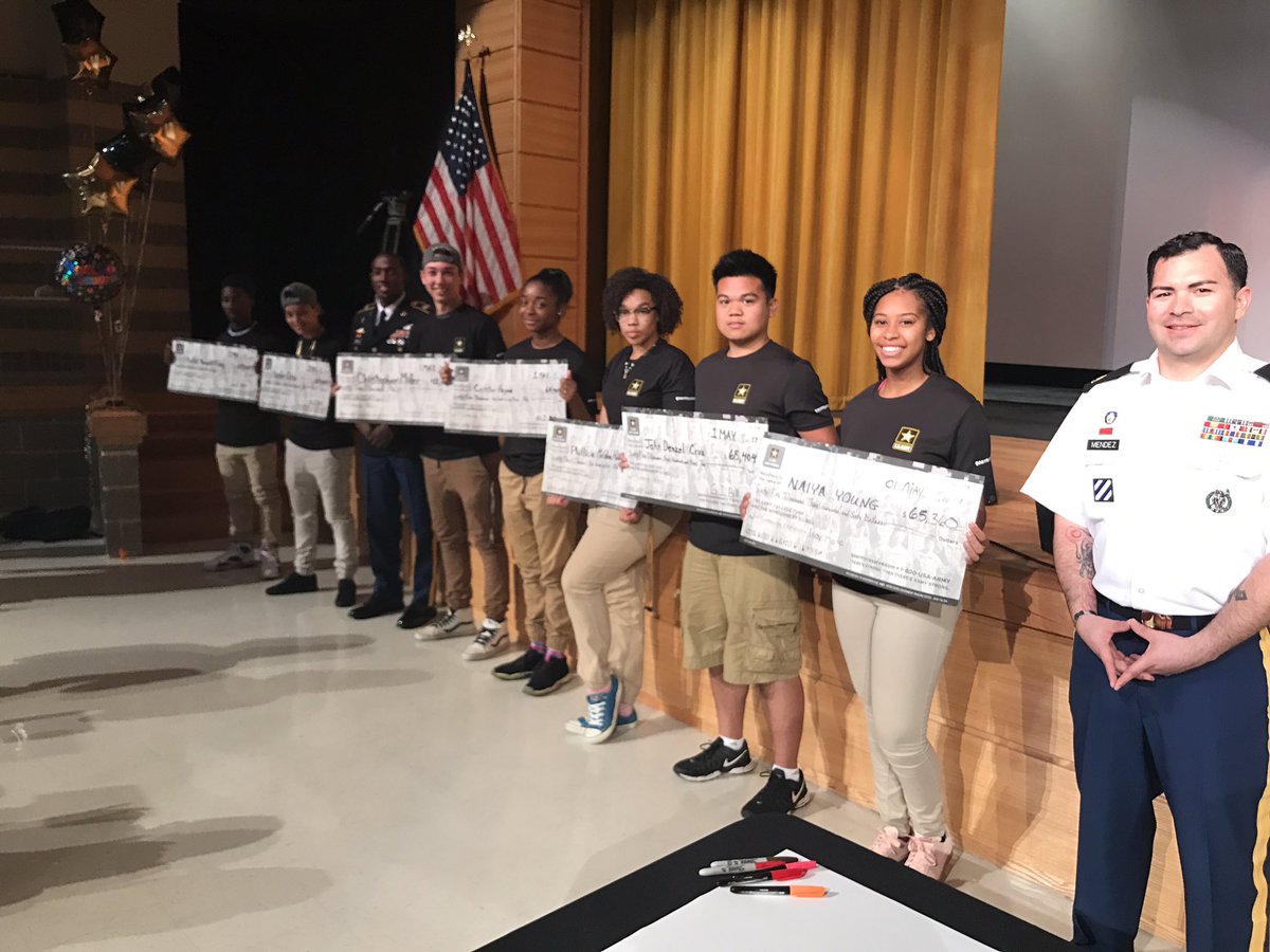 CONGRATULATIONS! It’s College Signing Day in Prince George’s County and these Oxon Hill High School seniors are joining the <a href="/USArmy/">U.S. Army</a>!
<a href="/pgcps/">PGCPS</a>