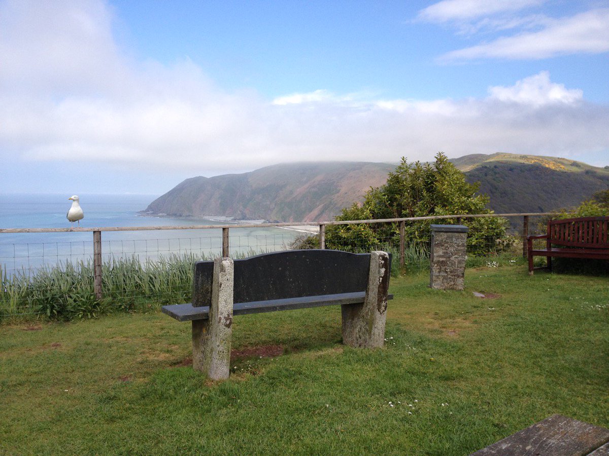 Is this the best view from any churchyard in England? #staycation #HolidayMonday #exmoor <a href="/LyntonWalks/">Lynton & Lynmouth Walks</a> <a href="/Exmoor4all/">Exmoor4all</a> <a href="/NDScene/">North Devon Scene</a>