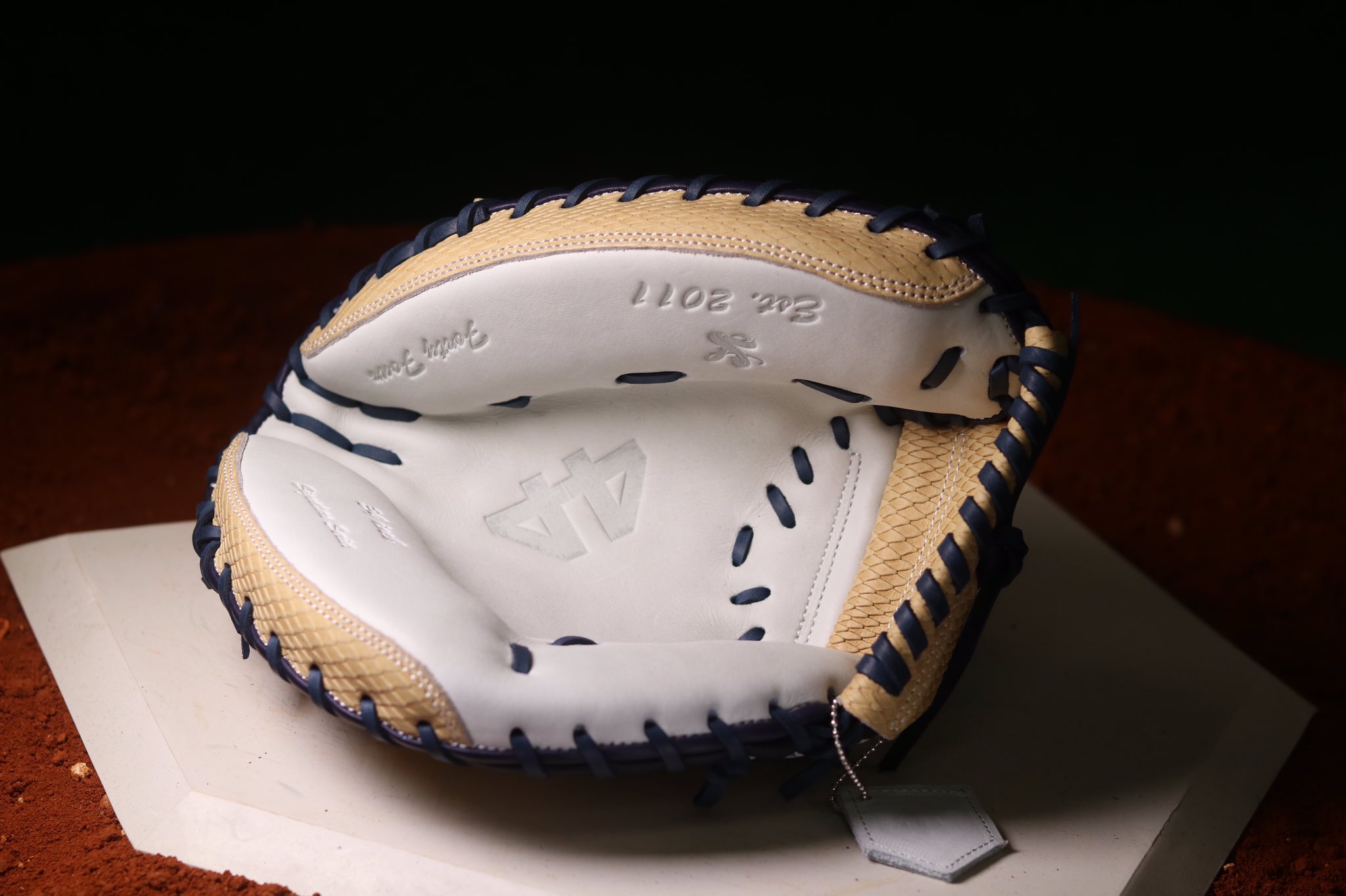 44 pro gloves catcher