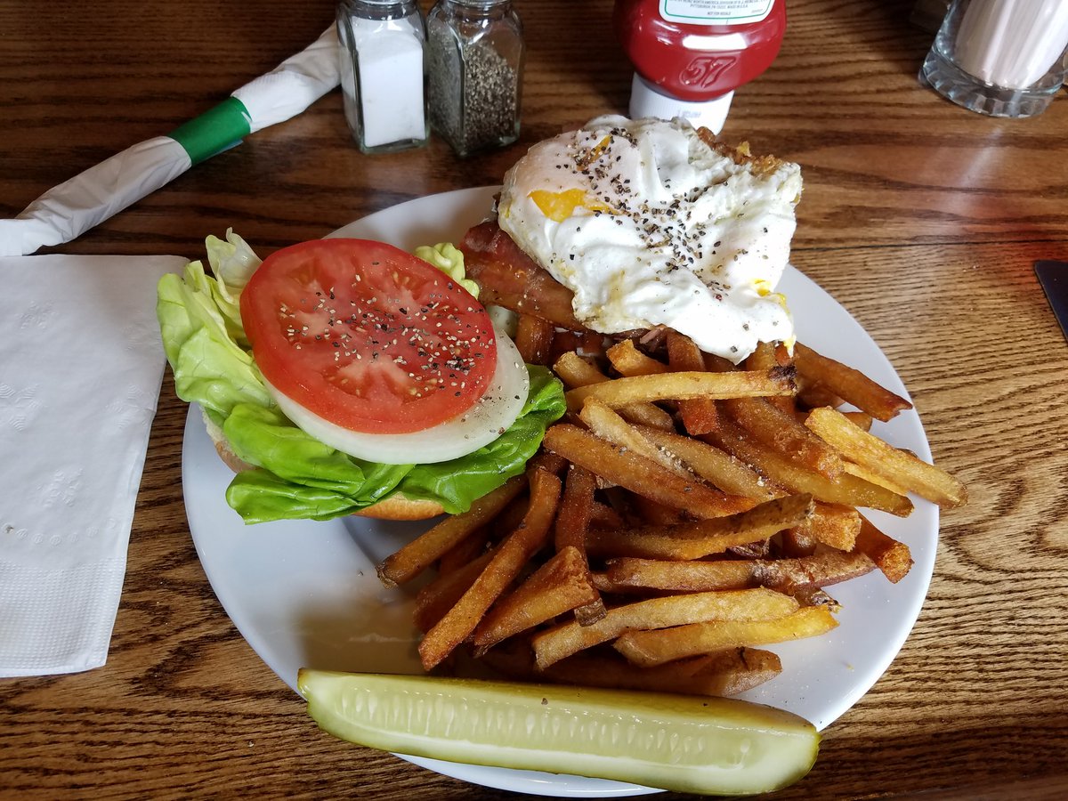 SpotBitCoin's tweet image. Good day for Bitcoin... and a Burger