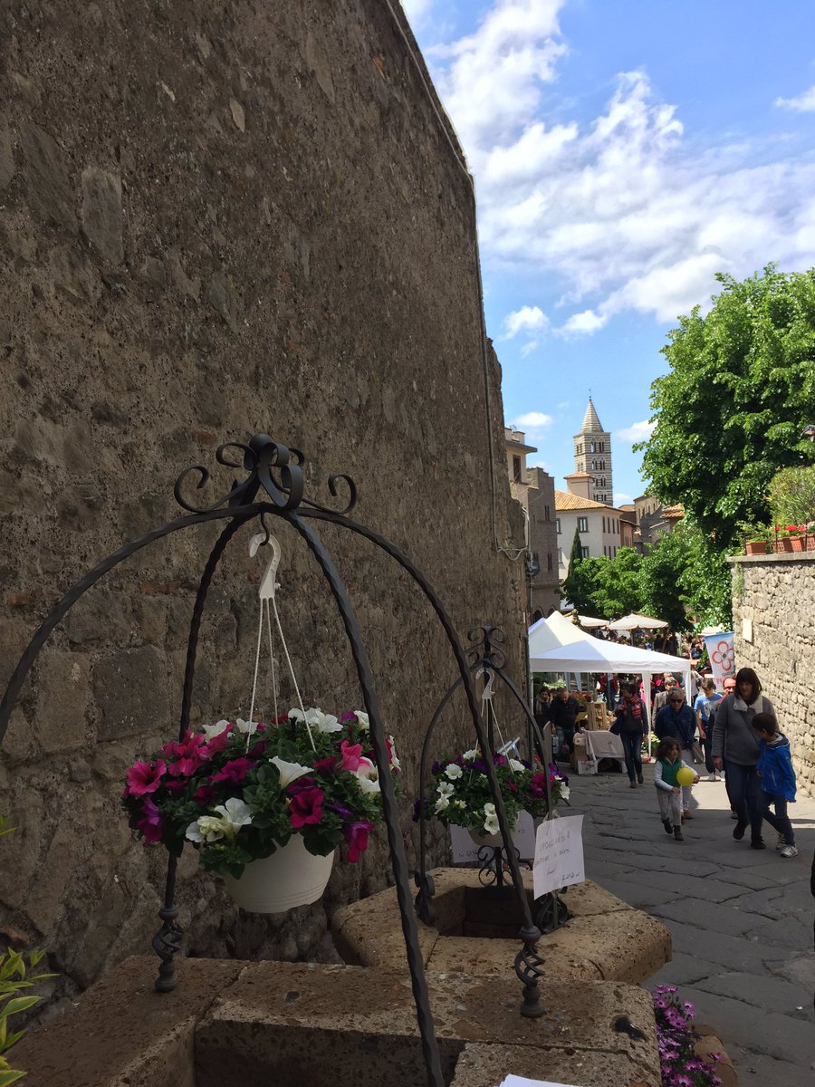 @TusciaLets @igersviterbo @visit_lazio @LazioExplorer @BeautyfromItaly @MinorSights @mydailyRome @elianalbelloni @ItalyMagazine @thebeehiverome We were in Viterbo for #SanPellegrinoinFiore2017 😊🌸