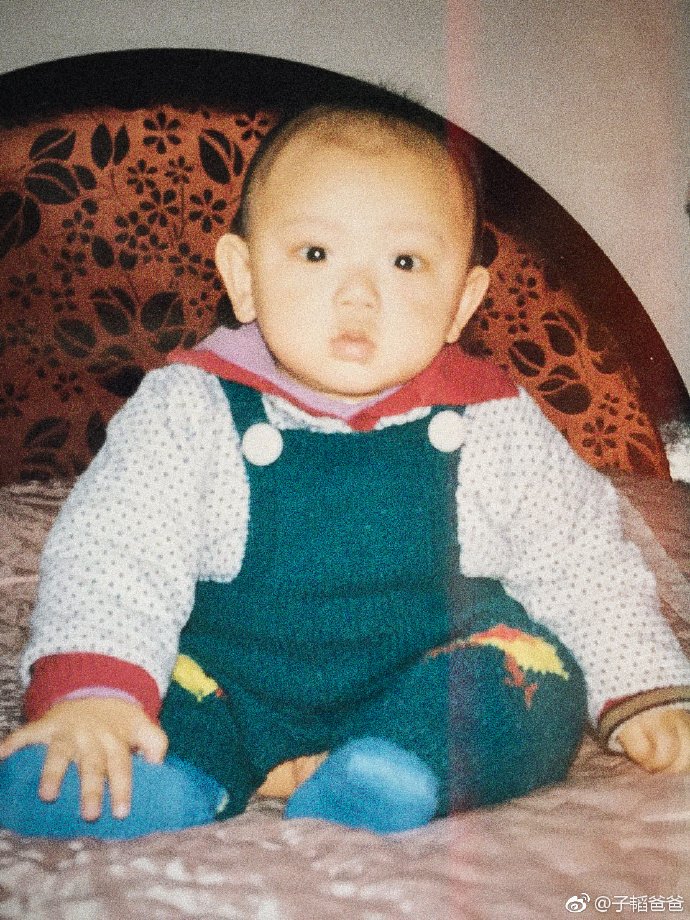 Happy birthday to the most softest, purest, loveliest man on earth, Happy birthday Huang Zitao       